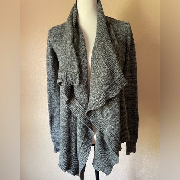 Abercrombie Fitch Wool Blend Open Front Waterfall Ruffle Cardigan Wrap Knit XS/S - Picture 2 of 8